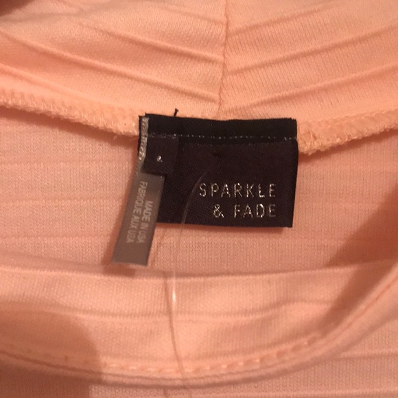 Urban Outfitters crop top - Picture 3 of 4